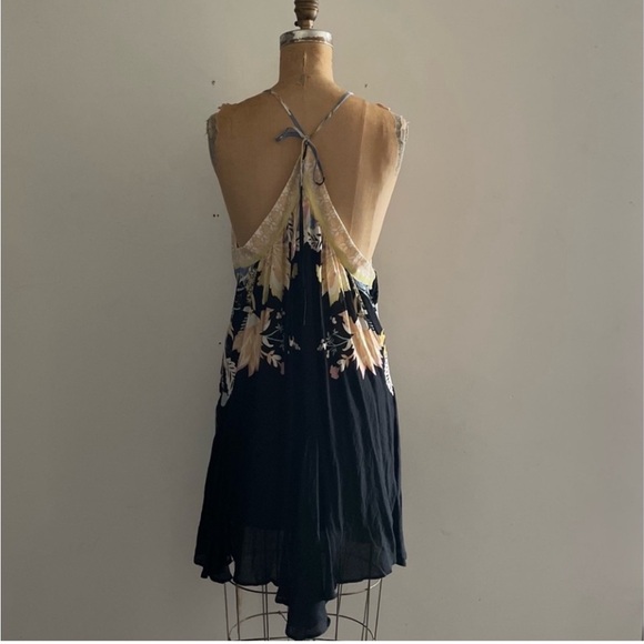 Free People] Black Yellow Paisley Floral Print Wrap Back open Slip Dress - Picture 13 of 16